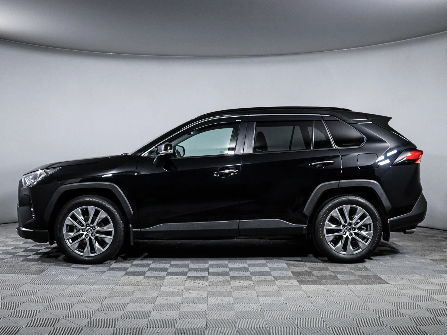 Toyota RAV4, 2020