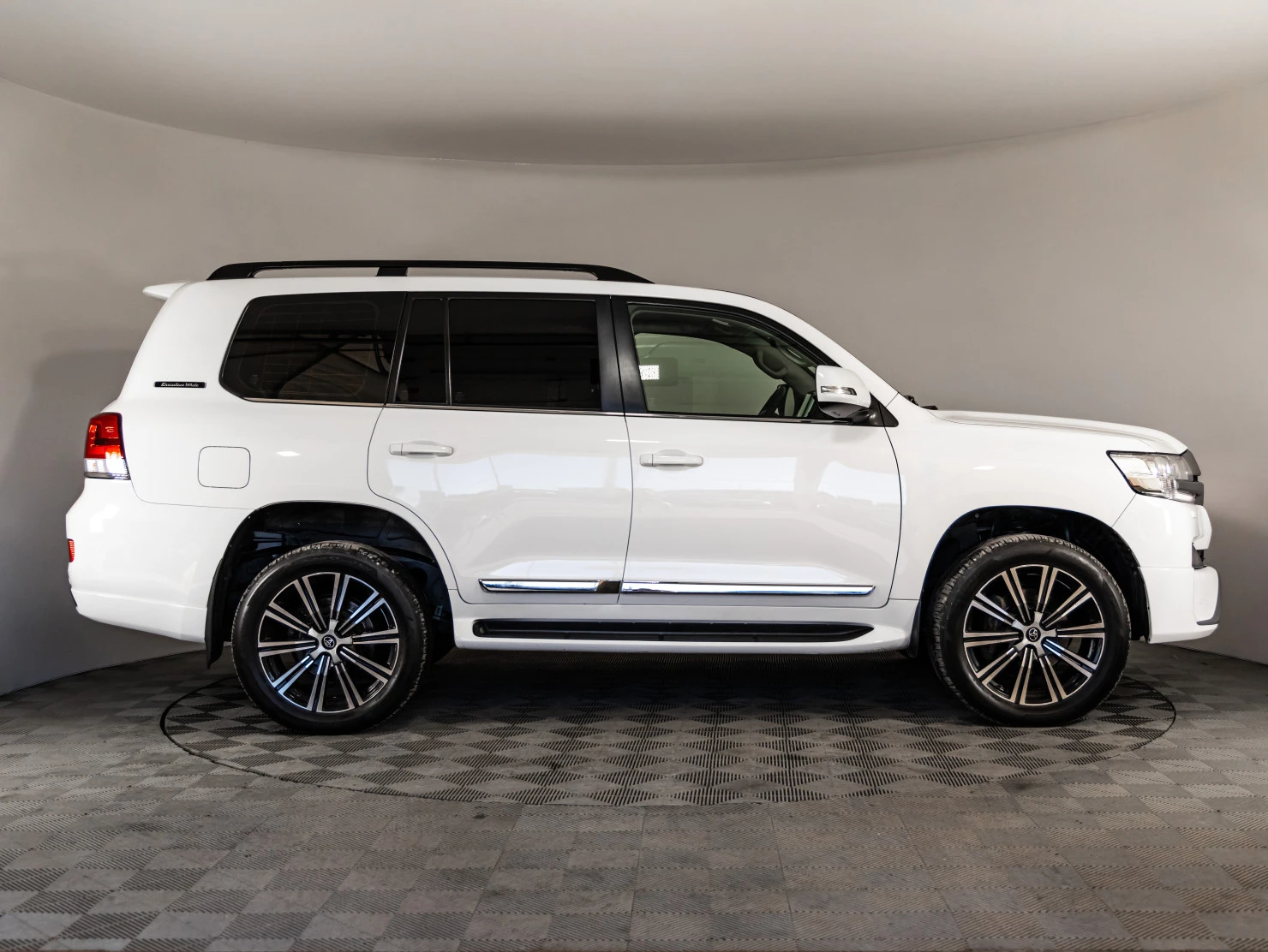 Toyota Land Cruiser, 2016
