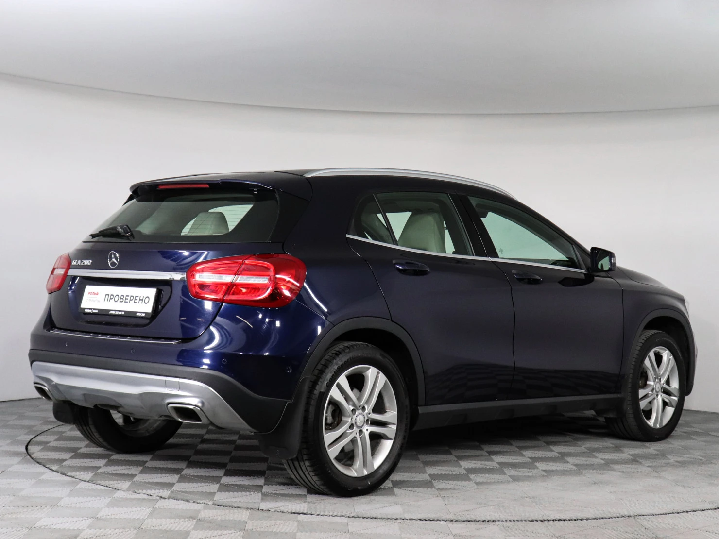 Mercedes-Benz GLA, 2016