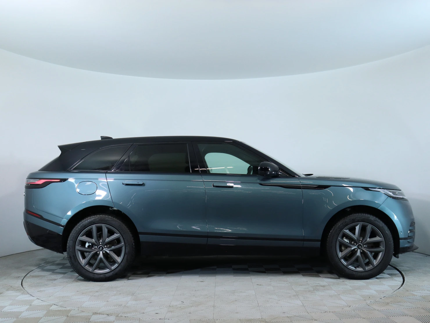Land Rover Range Rover Velar, 2025