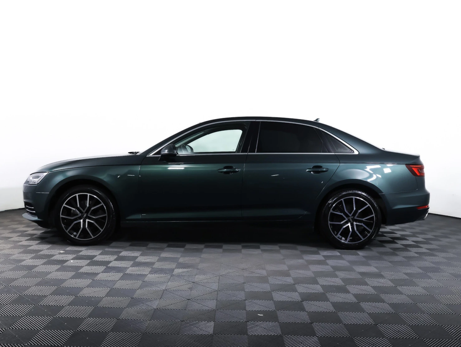 Audi A4, 2018