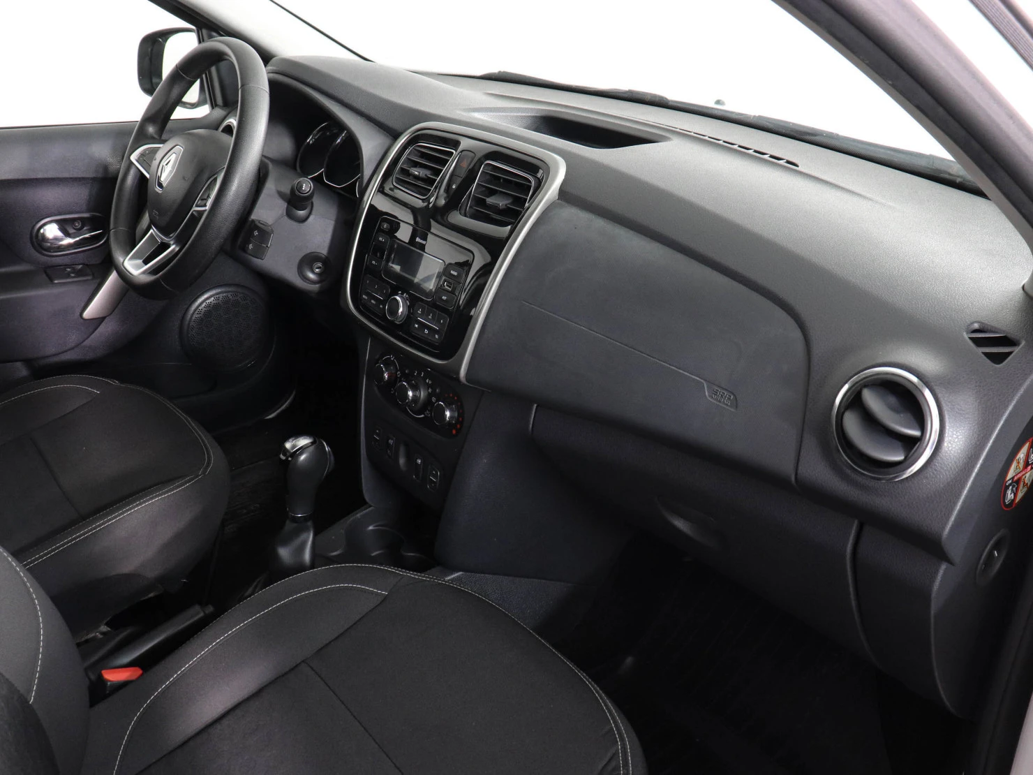 Renault Logan, 2019