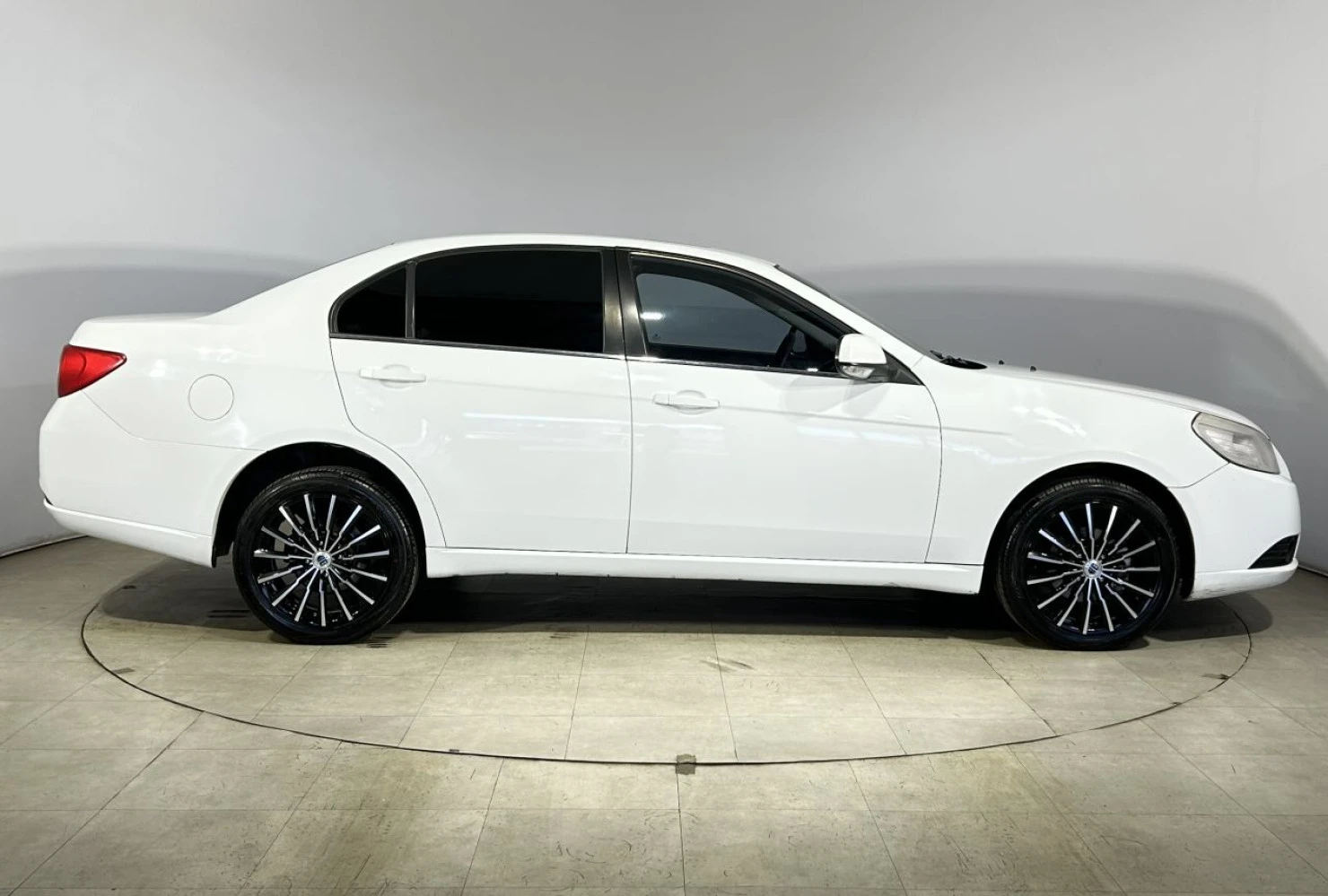 Chevrolet Epica, 2011