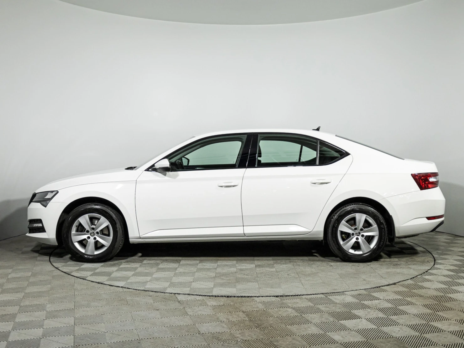 ŠKODA SUPERB, 2020