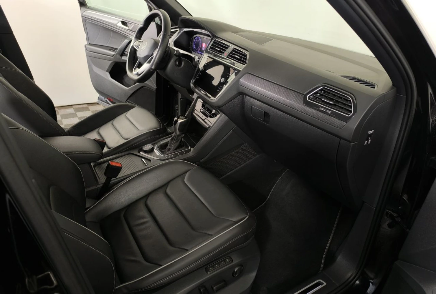 Volkswagen Tiguan, 2020