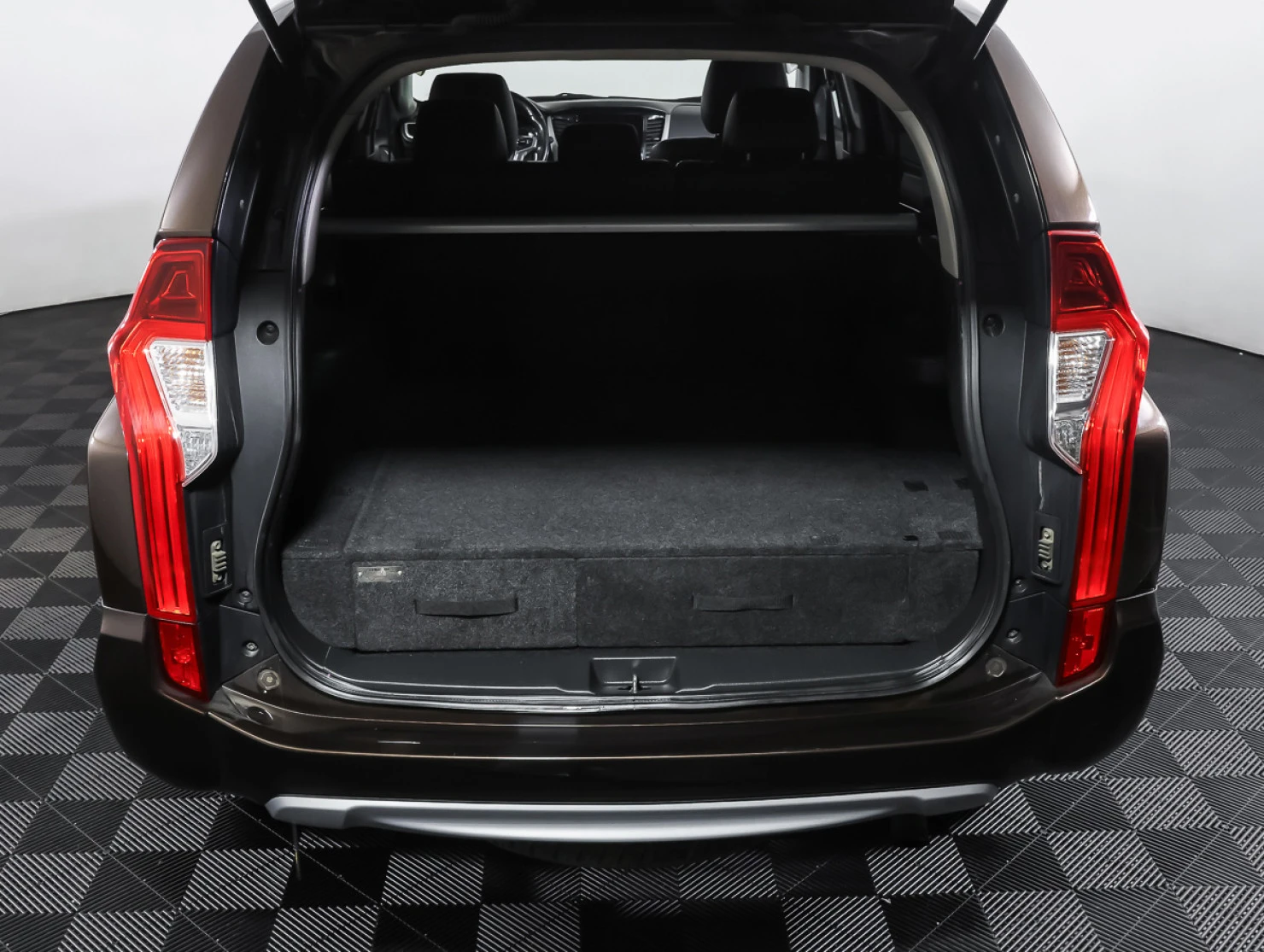 Mitsubishi PAJERO SPORT, 2018