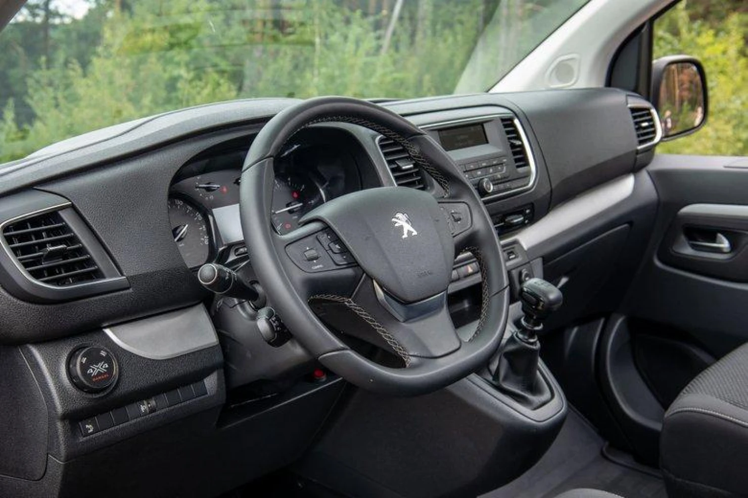 Peugeot Traveller, 2022