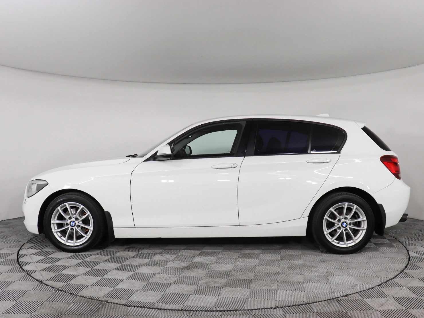 BMW 1 серии, 2011