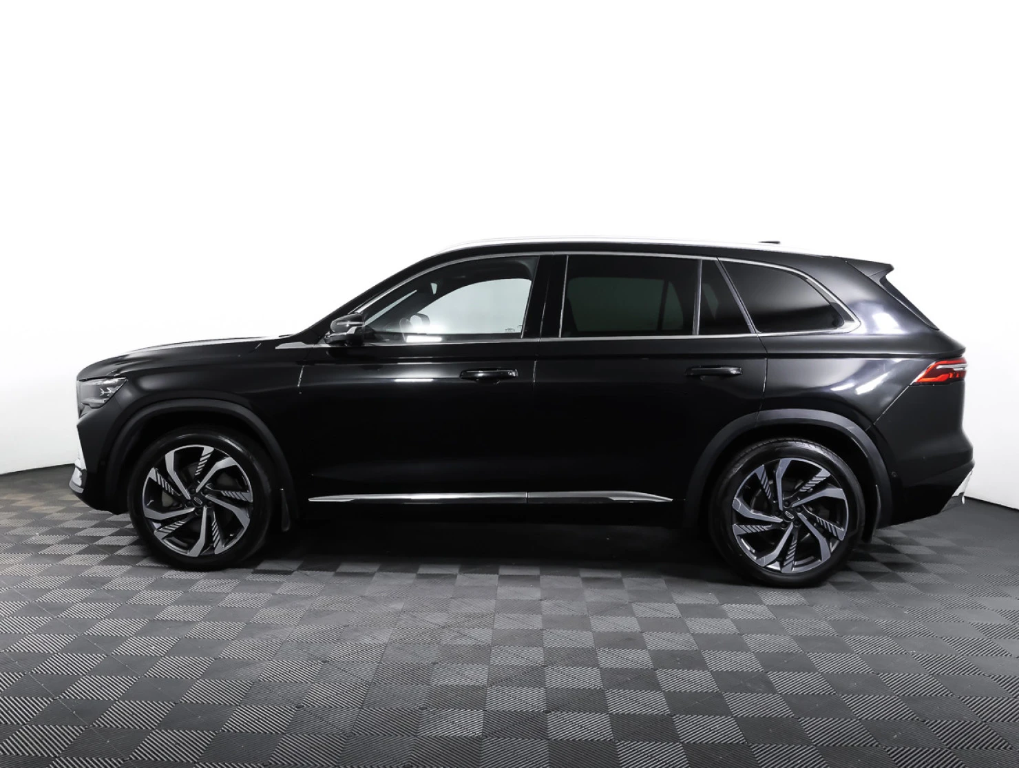 Geely Monjaro, 2023