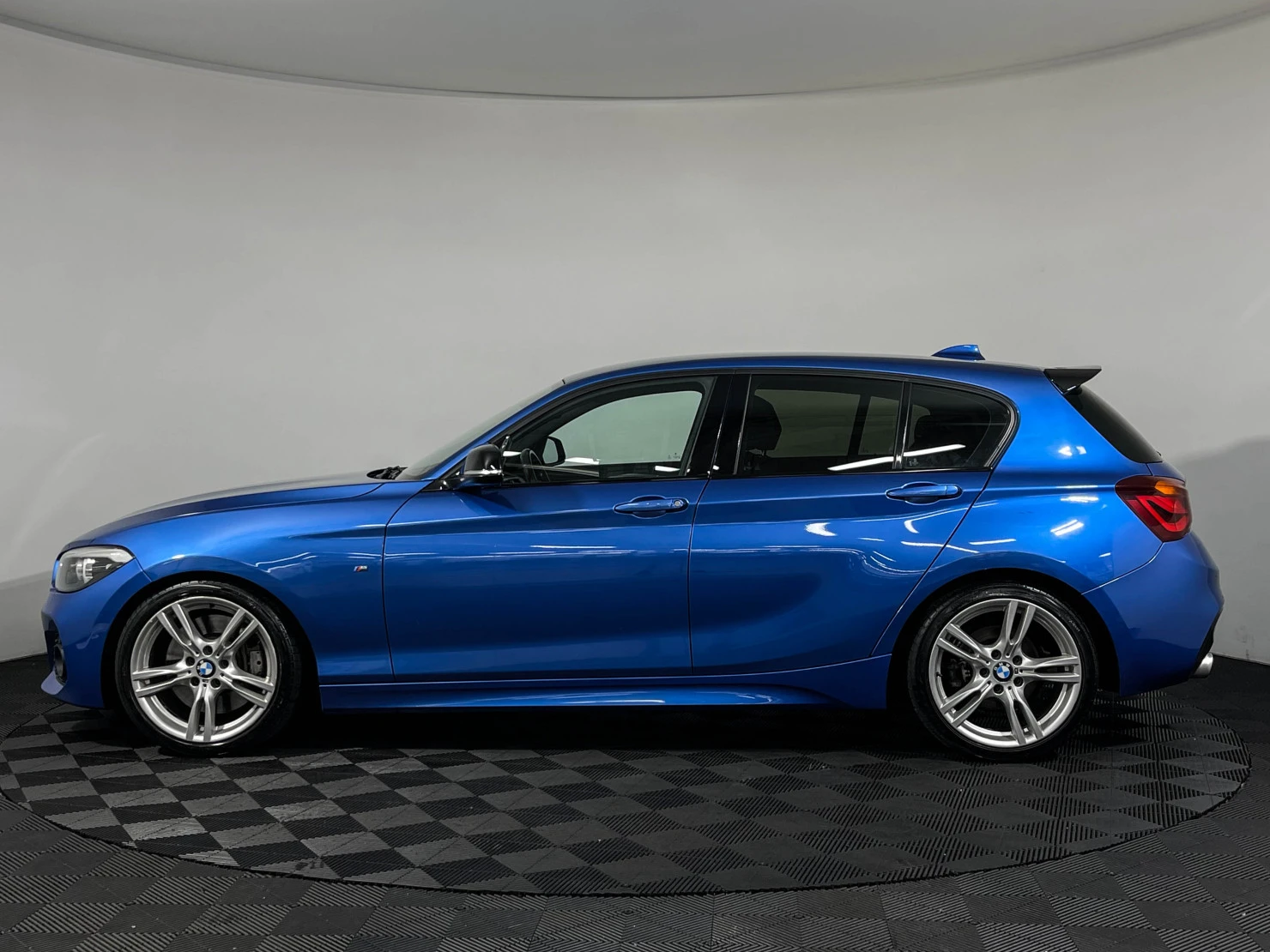 BMW 1 серии, 2018