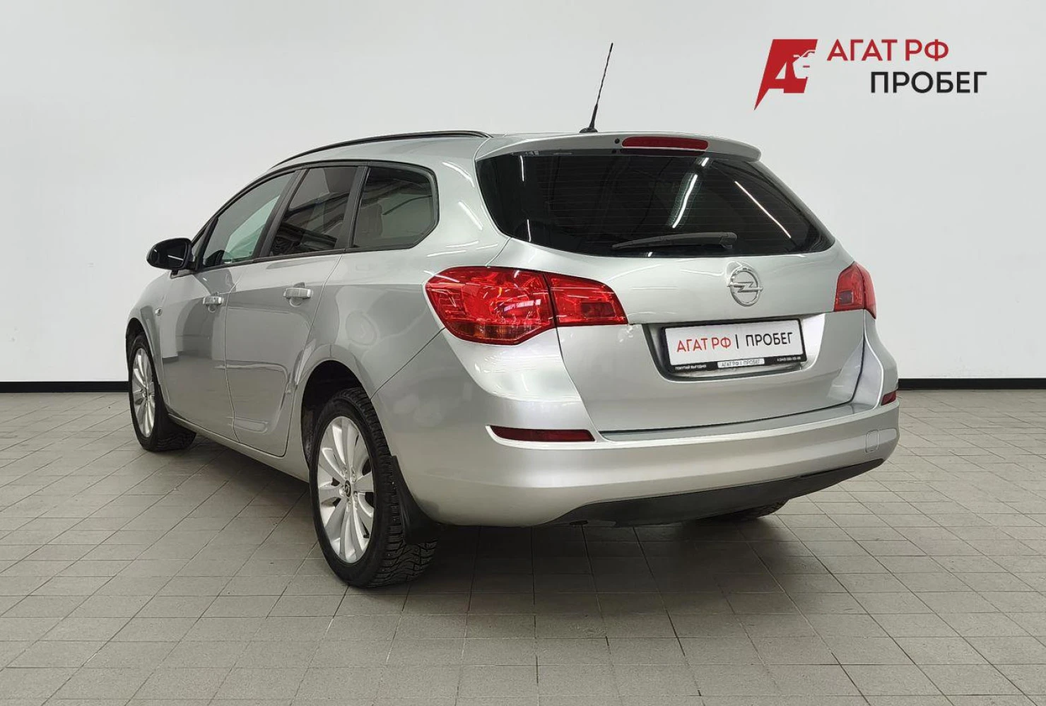 Opel Astra, 2012