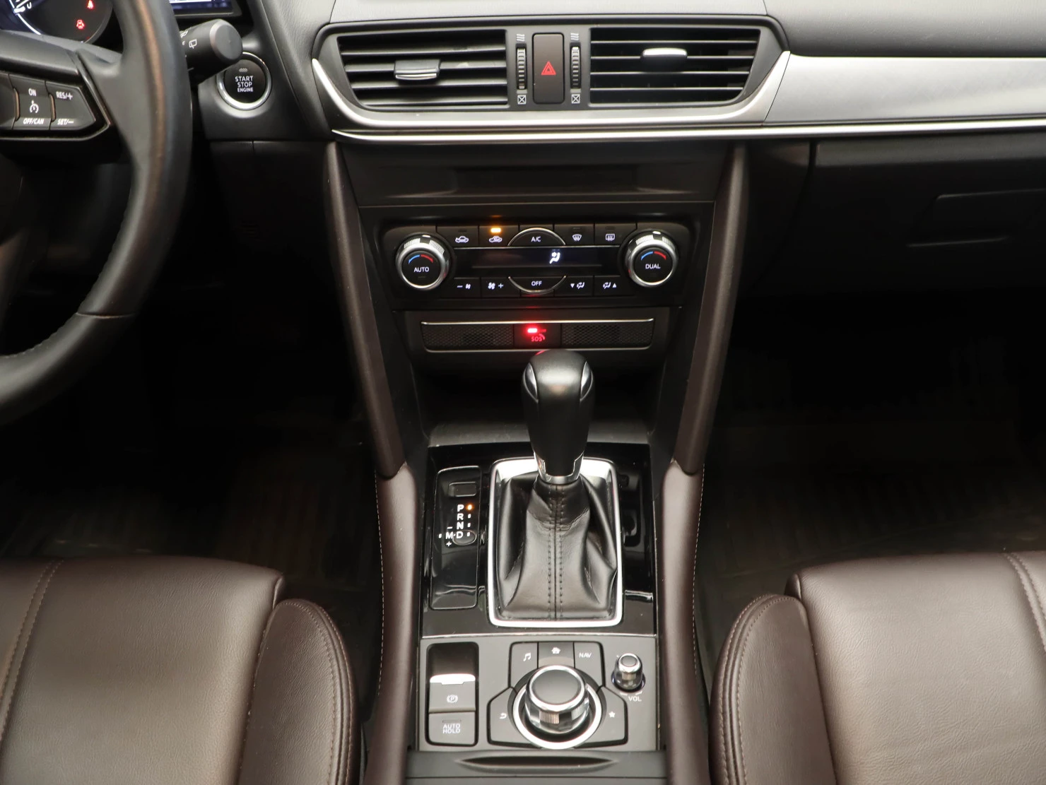 Mazda CX-4, 2023