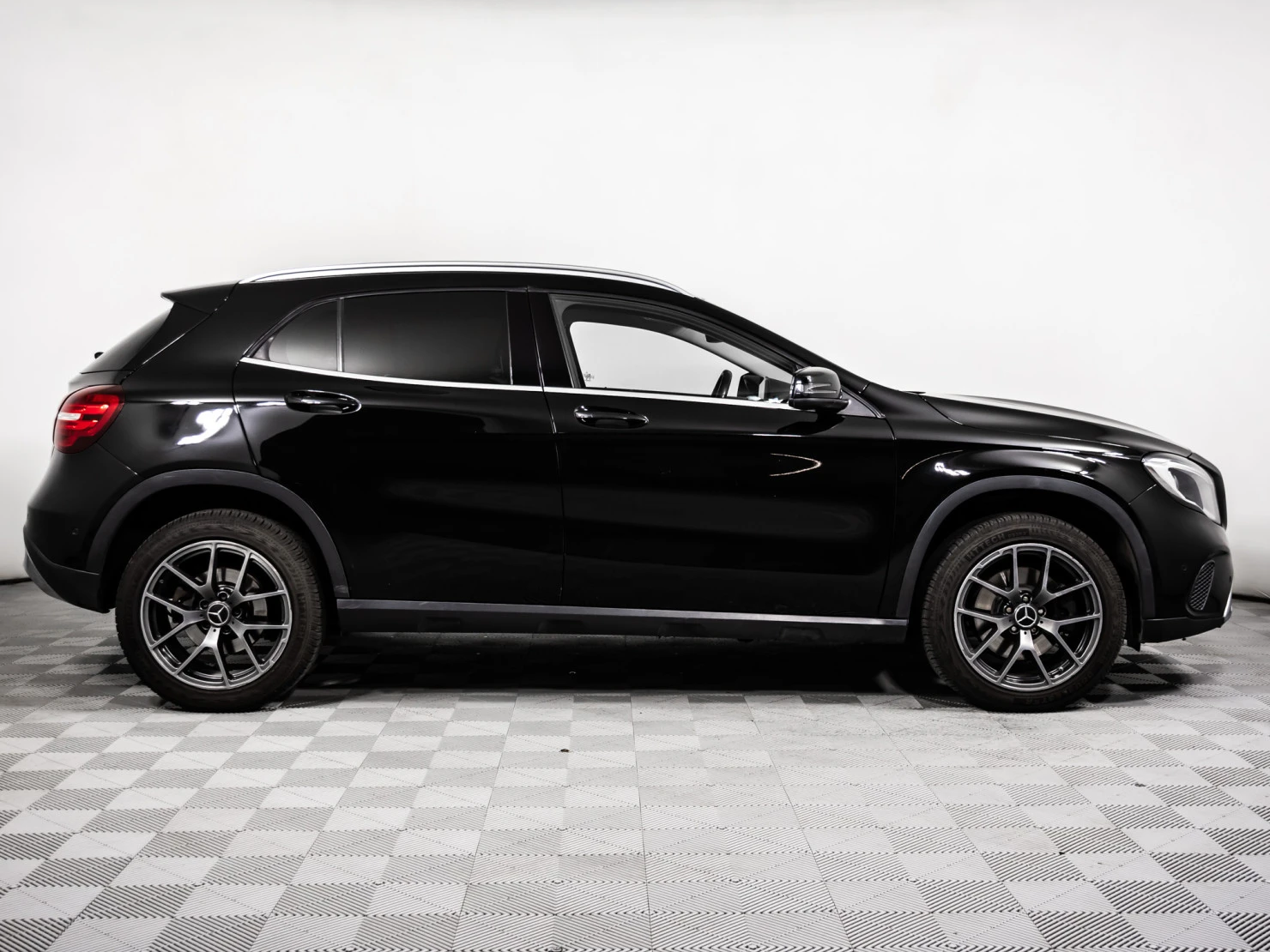 Mercedes-Benz GLA, 2019