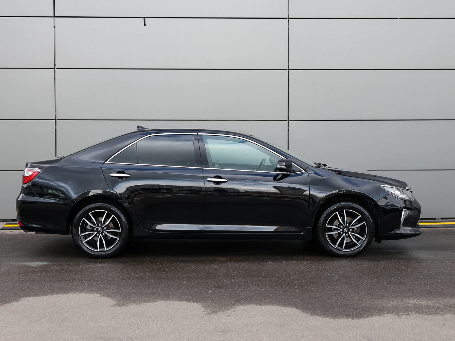 Toyota Camry, 2017