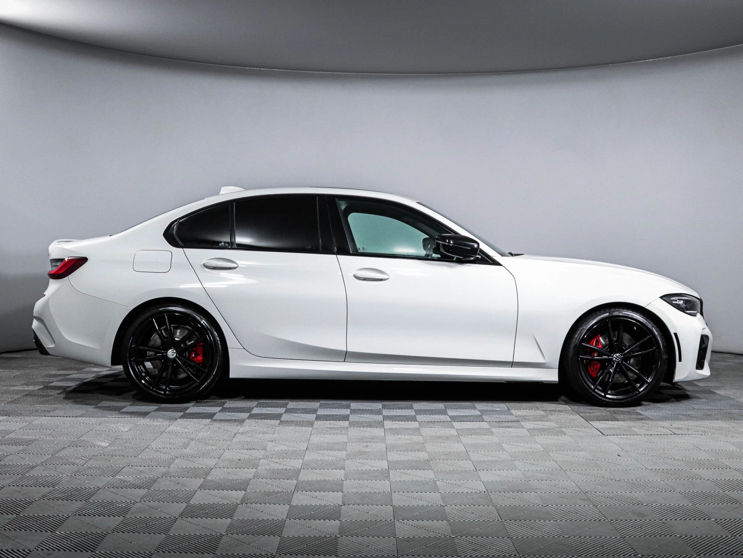 BMW 3 серии, 2021