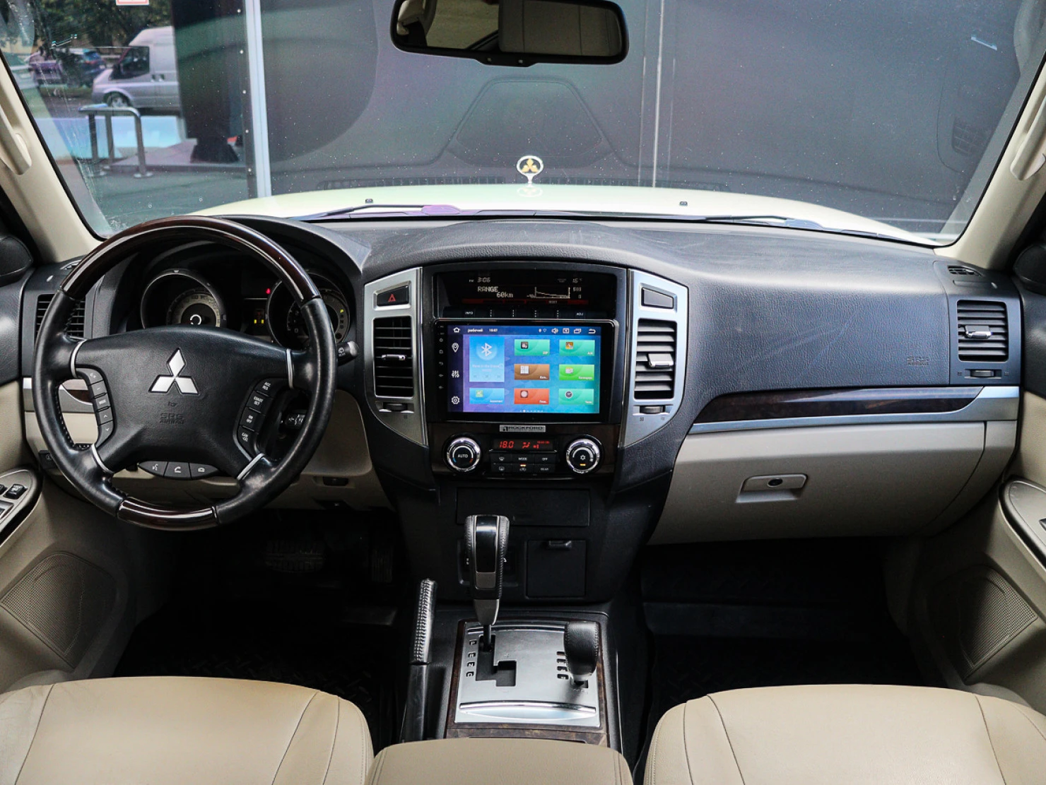 Mitsubishi PAJERO, 2019