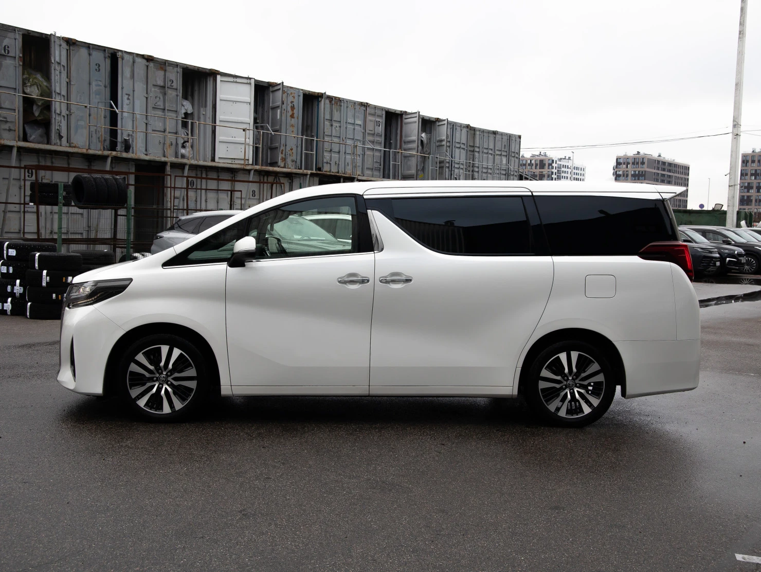 Toyota Alphard, 2019