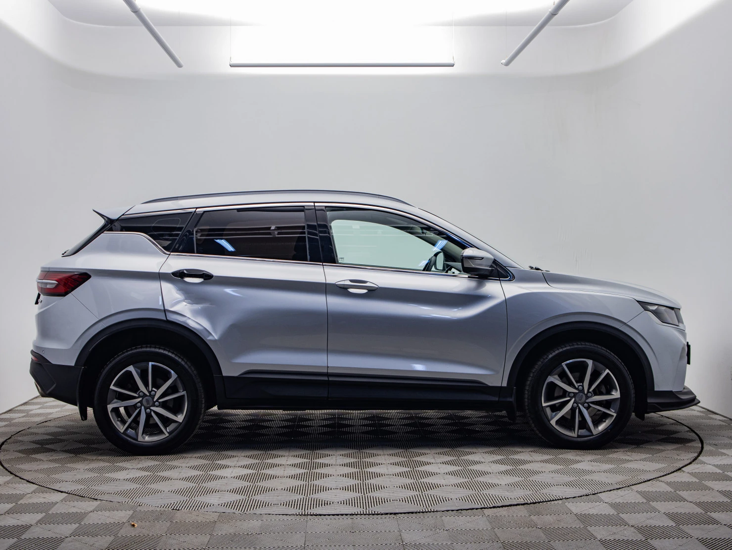 Geely Coolray, 2021