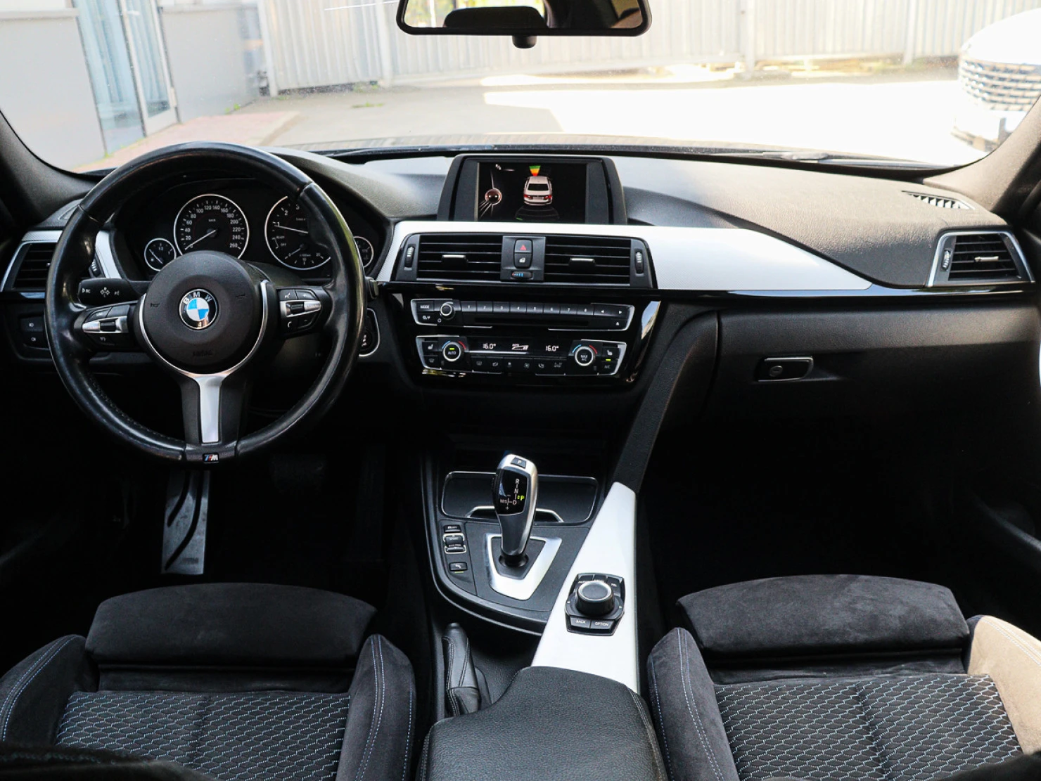 BMW 3 серии, 2017