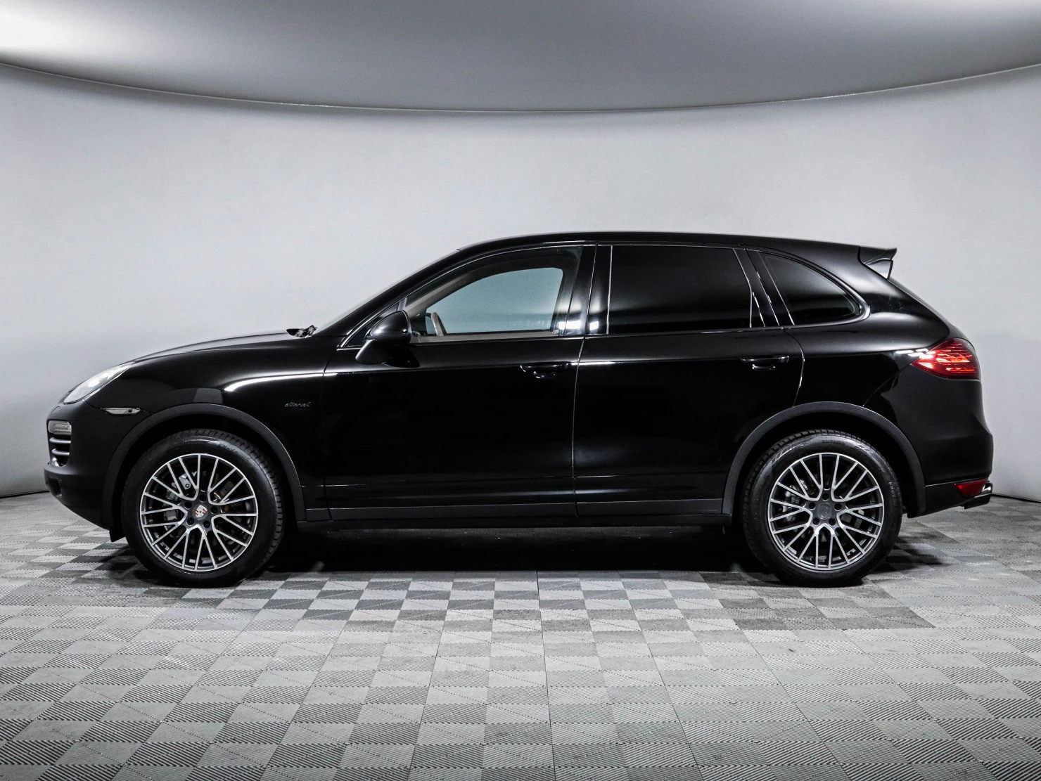Porsche Cayenne, 2013