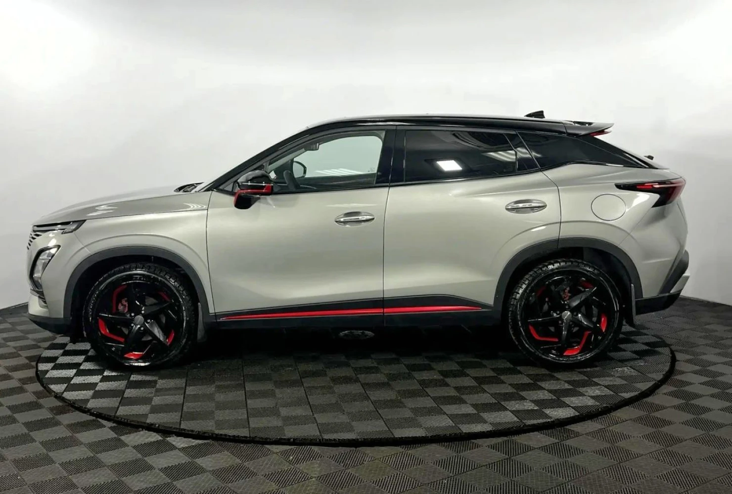 OMODA C5, 2023