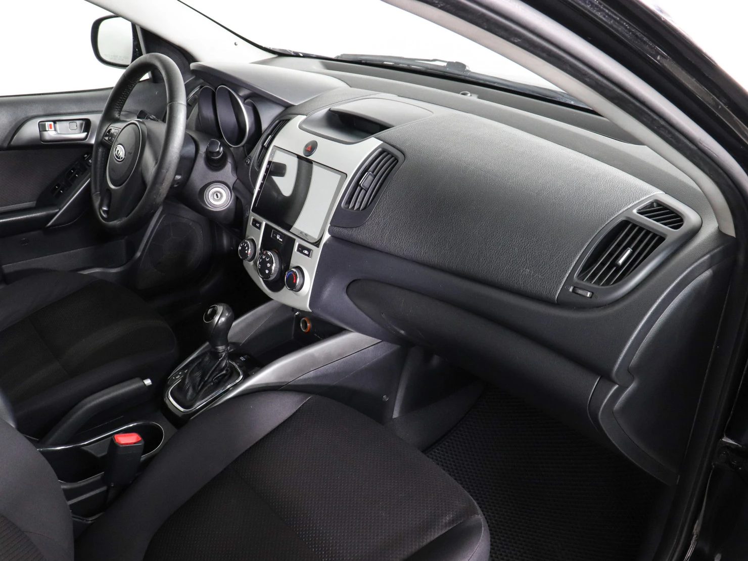 Kia Cerato, 2011