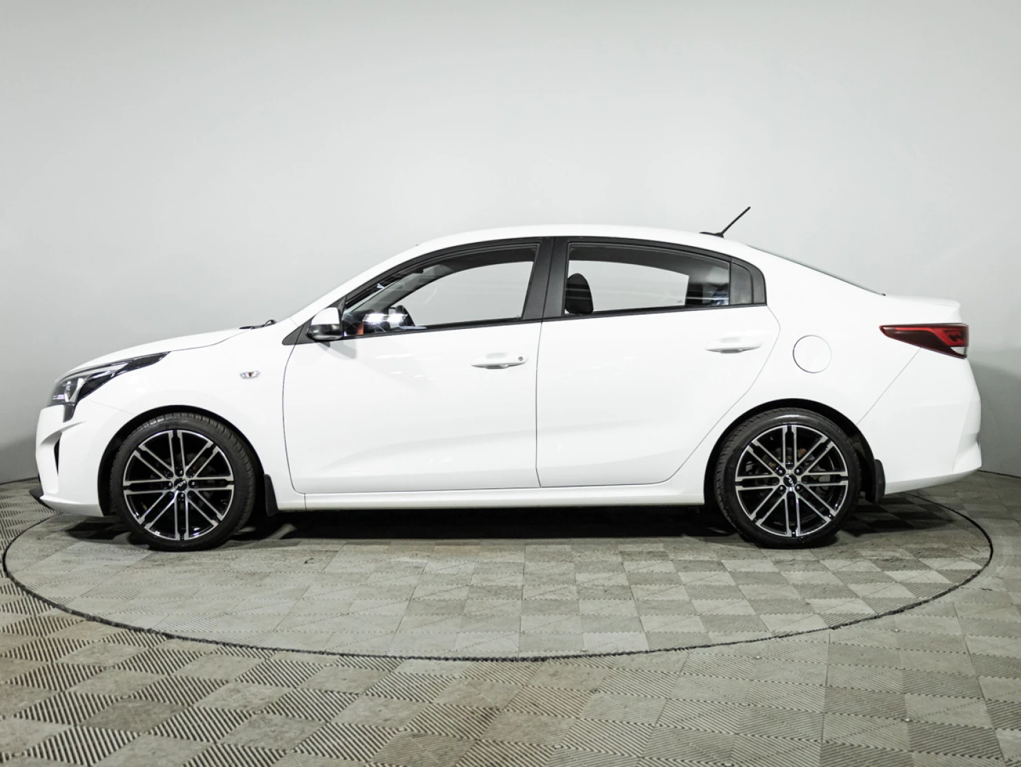 Kia Rio, 2021