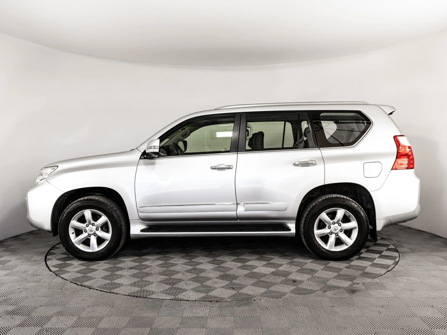 Lexus GX, 2010
