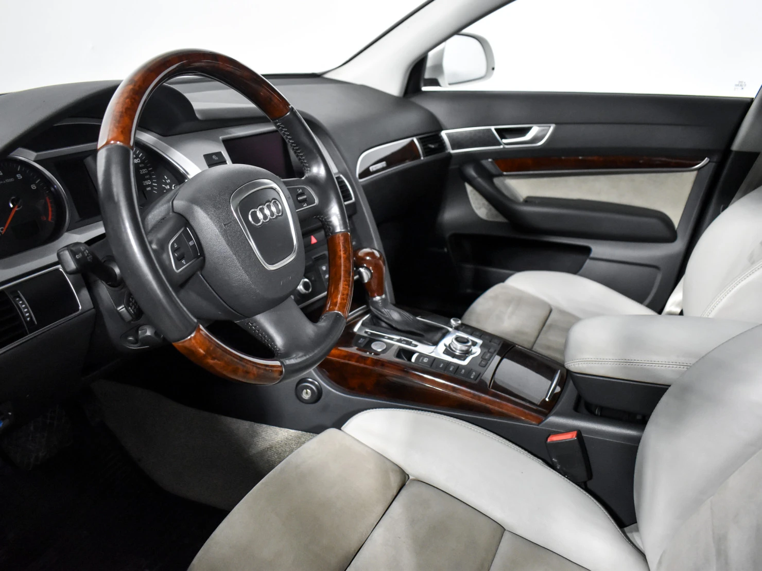 Audi A6 allroad, 2010