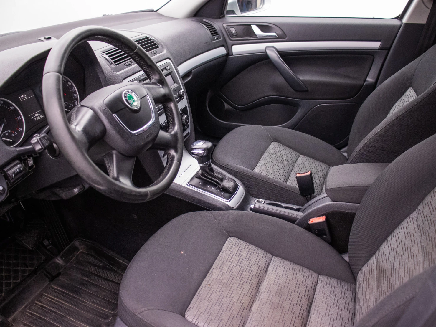 ŠKODA OCTAVIA, 2011