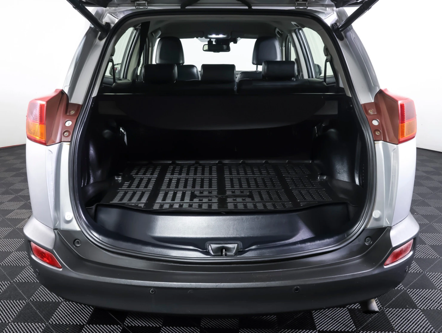 Toyota RAV4, 2012