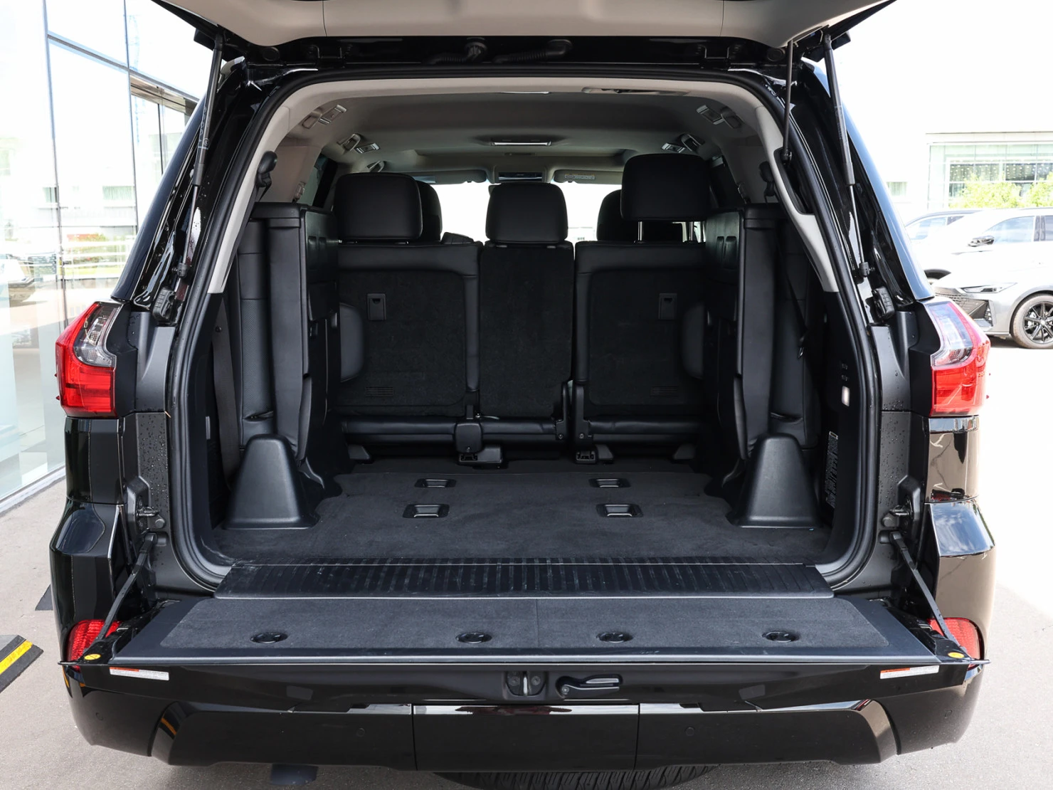 Lexus LX, 2021