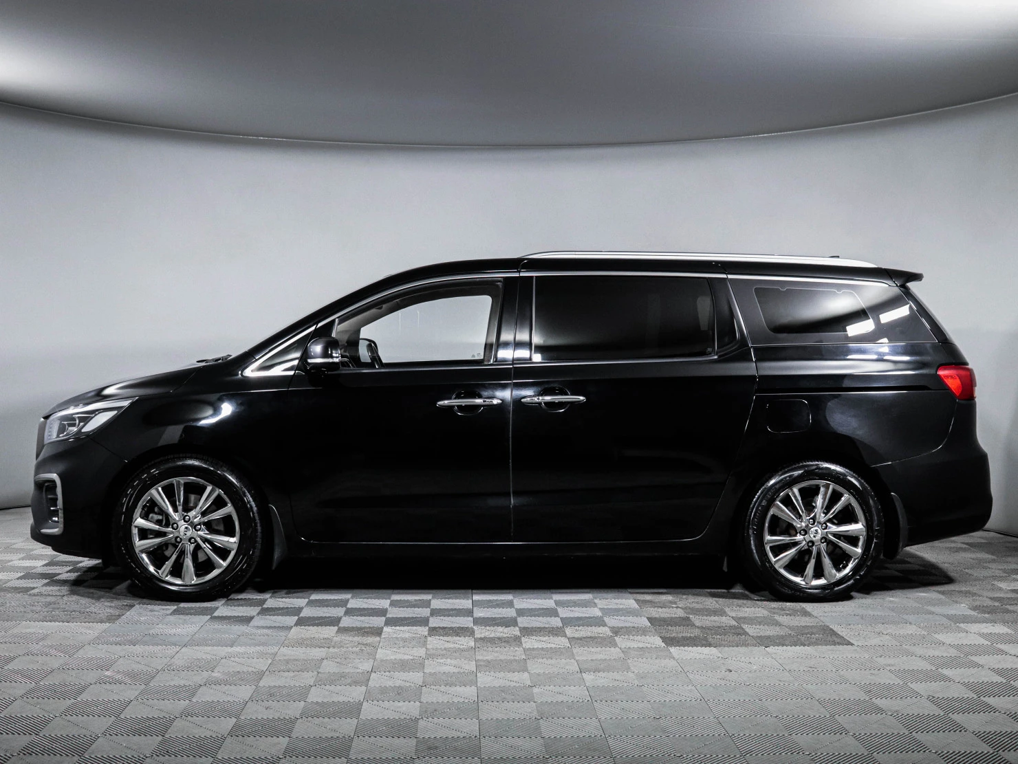 Kia Carnival, 2020