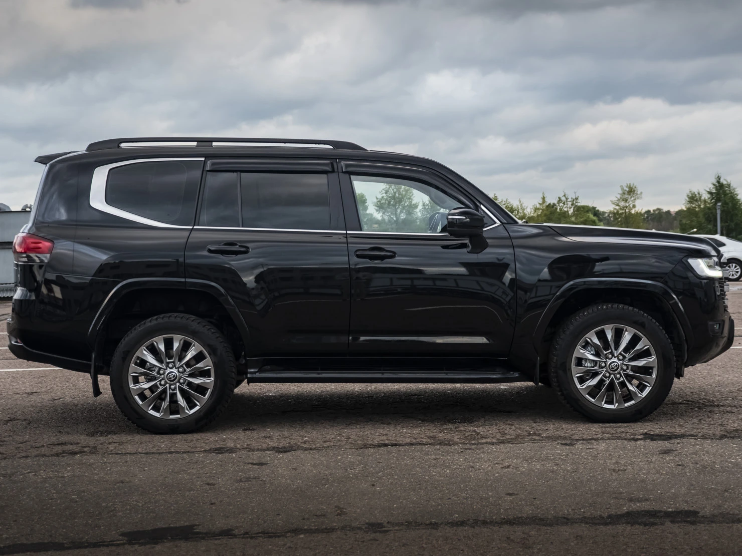 Toyota Land Cruiser, 2024
