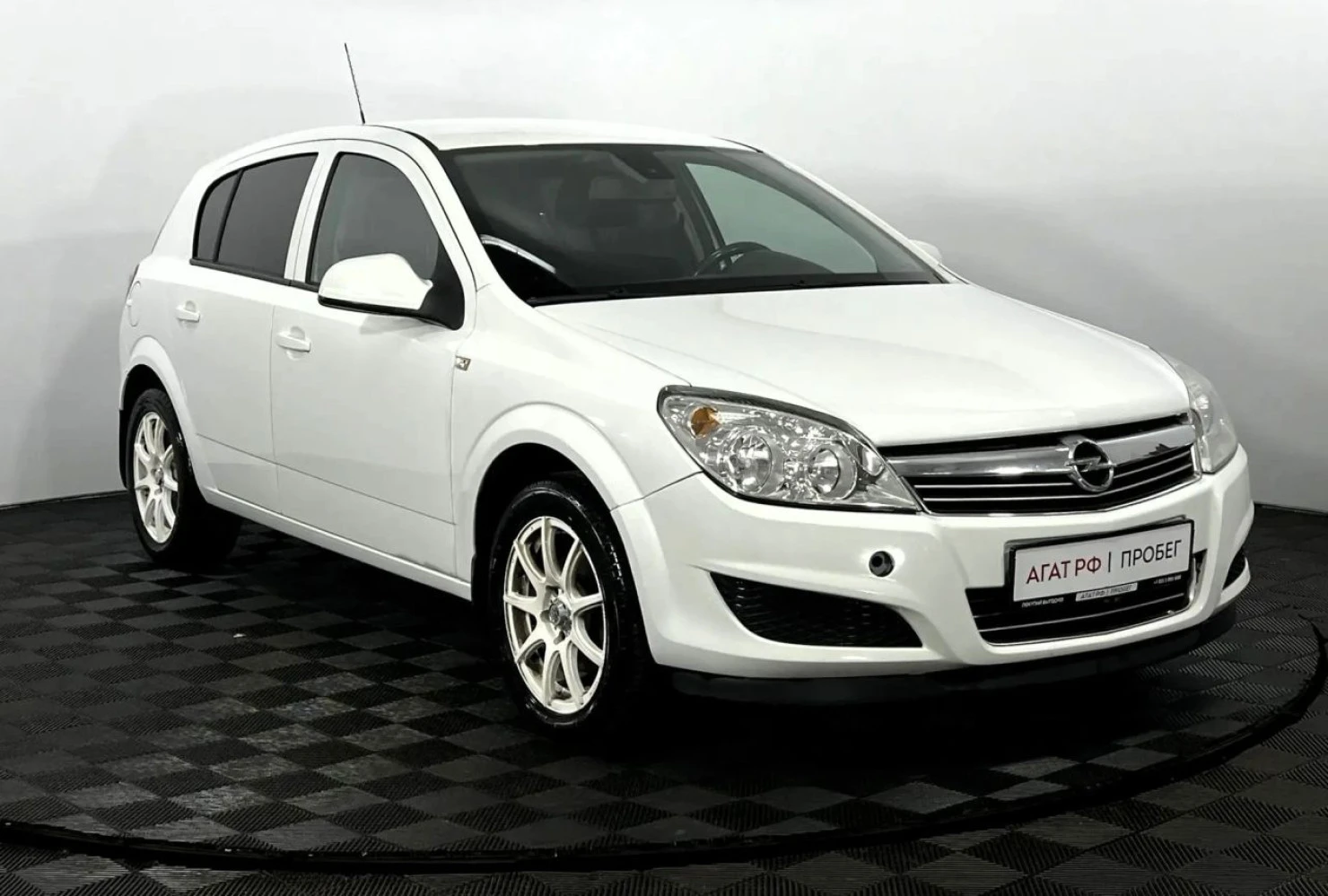 Opel Astra, 2012
