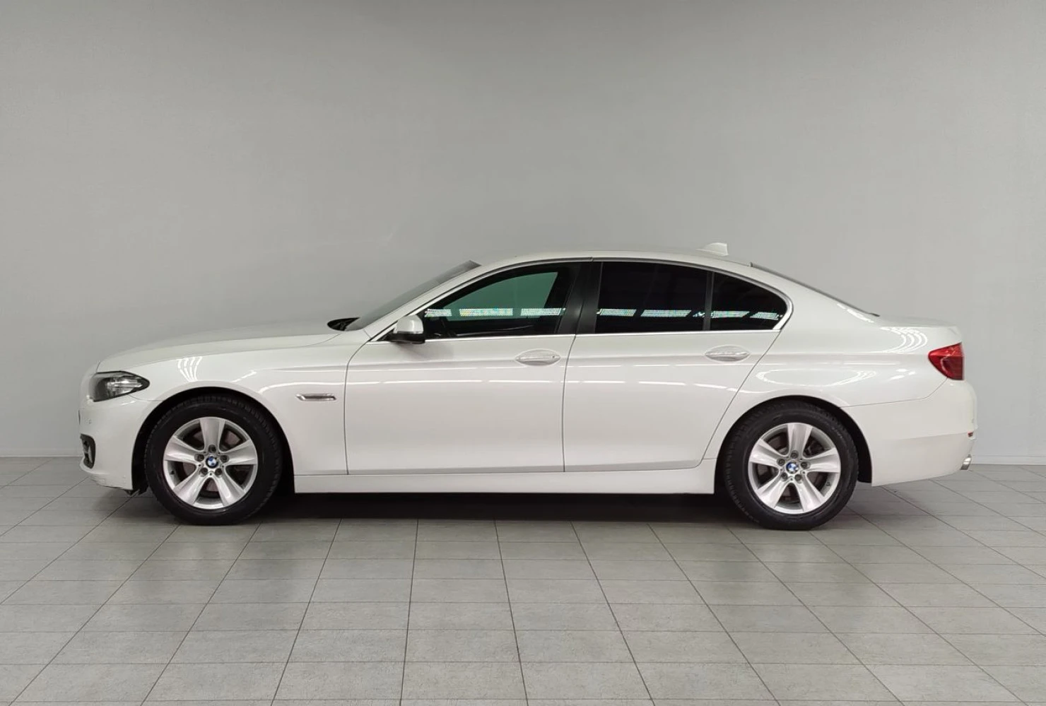 BMW 5 серии, 2013