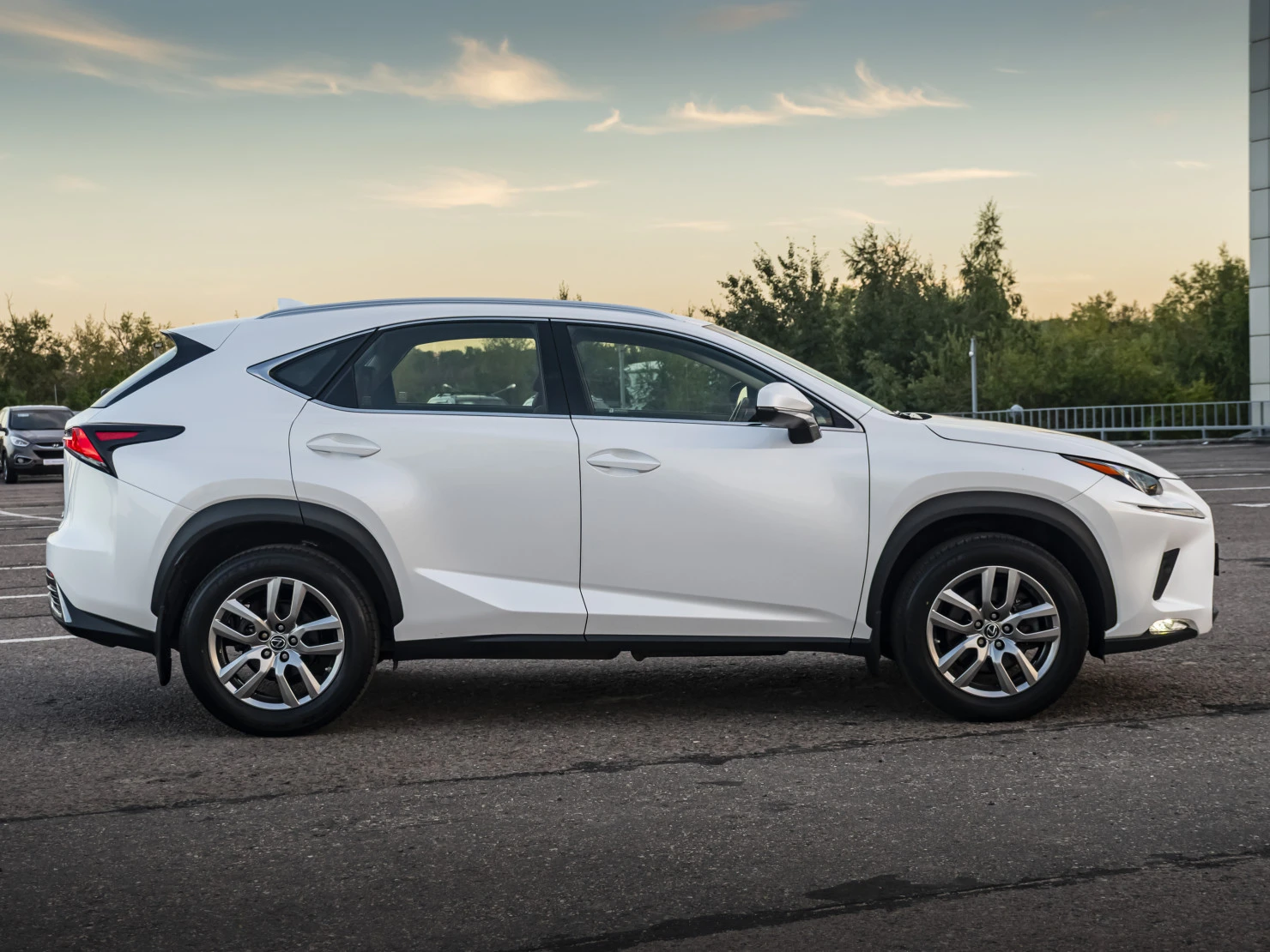 Lexus NX, 2018