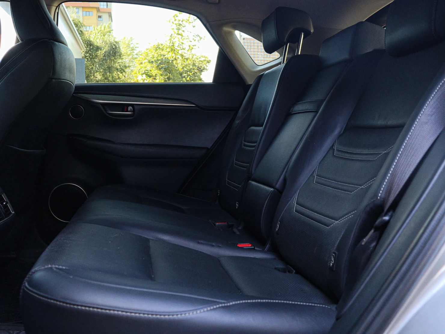 Lexus NX, 2015