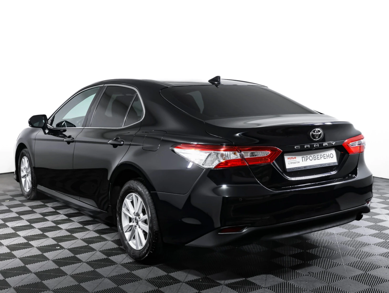 Toyota Camry, 2018