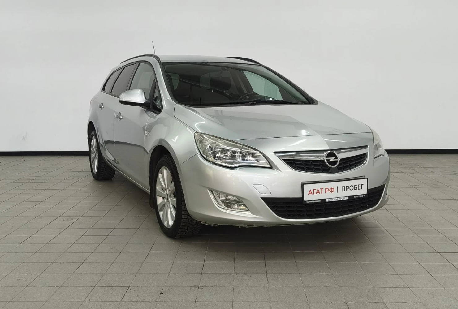 Opel Astra, 2012
