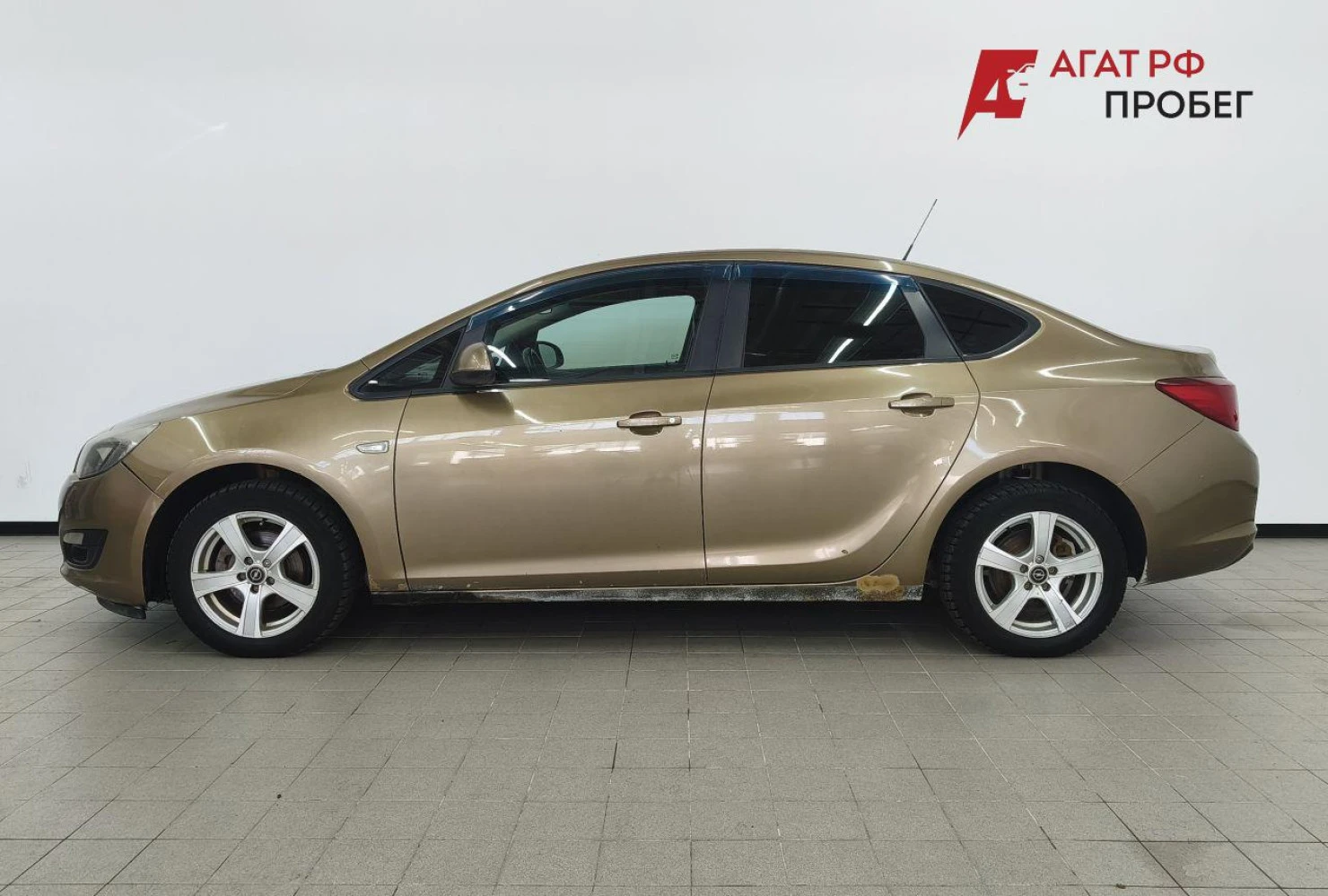 Opel Astra, 2012