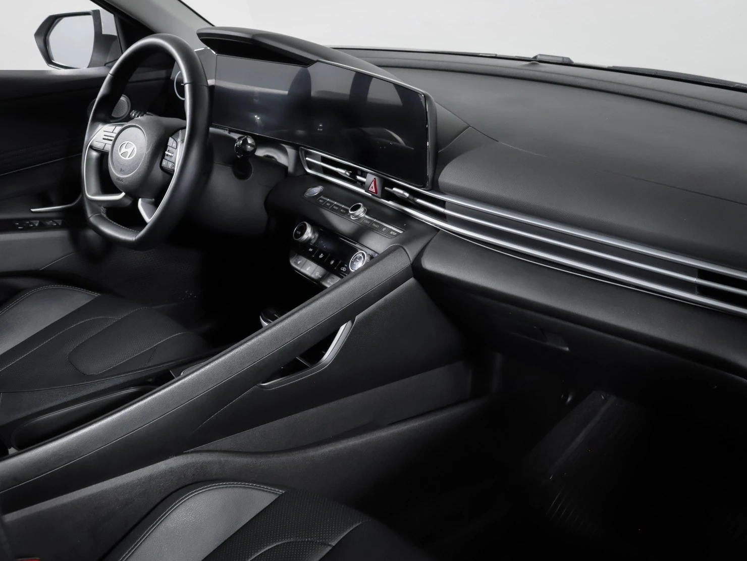 Hyundai Elantra, 2023