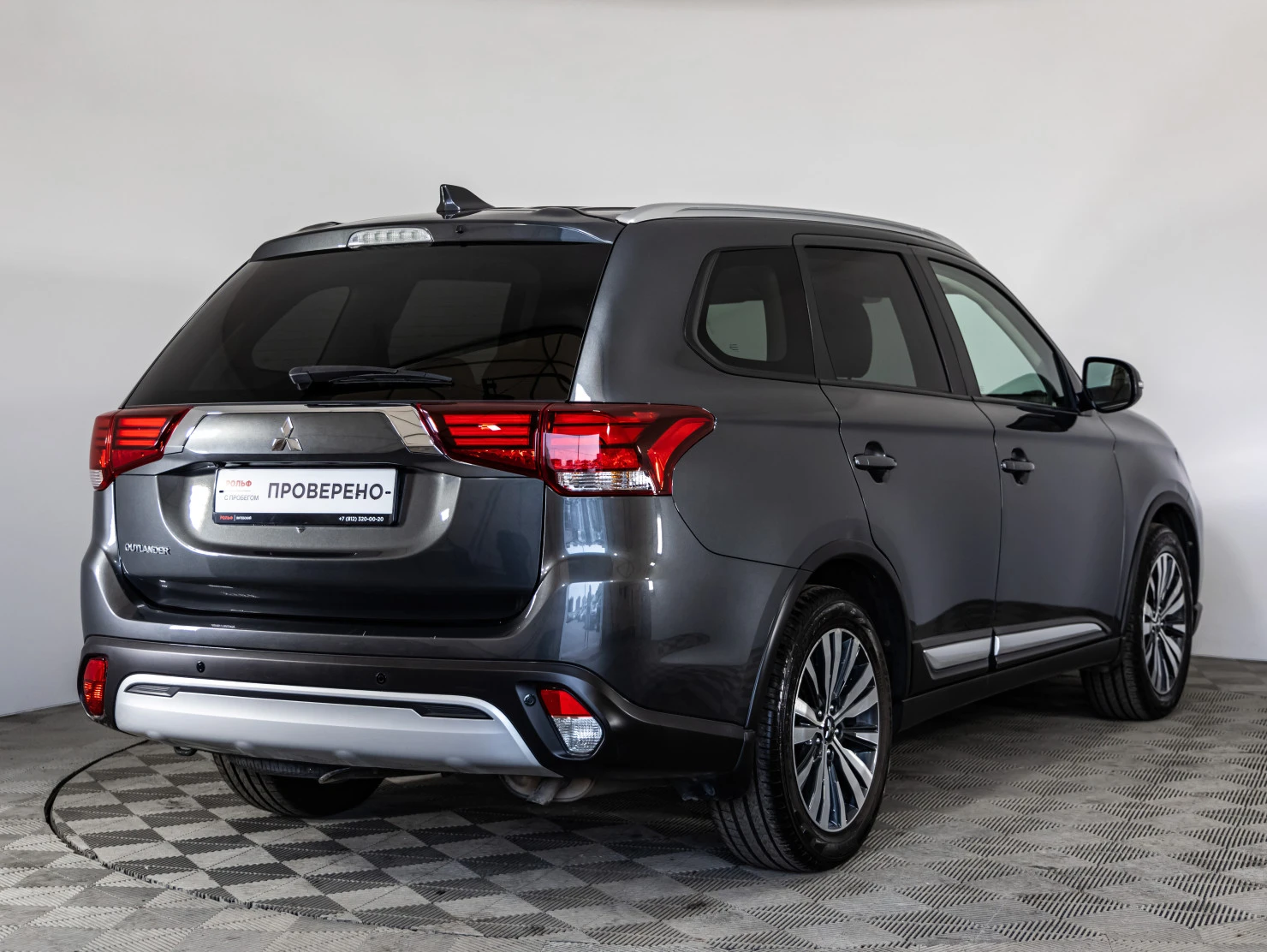 Mitsubishi OUTLANDER, 2021