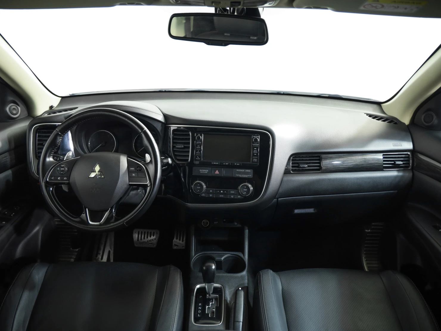 Mitsubishi OUTLANDER, 2016