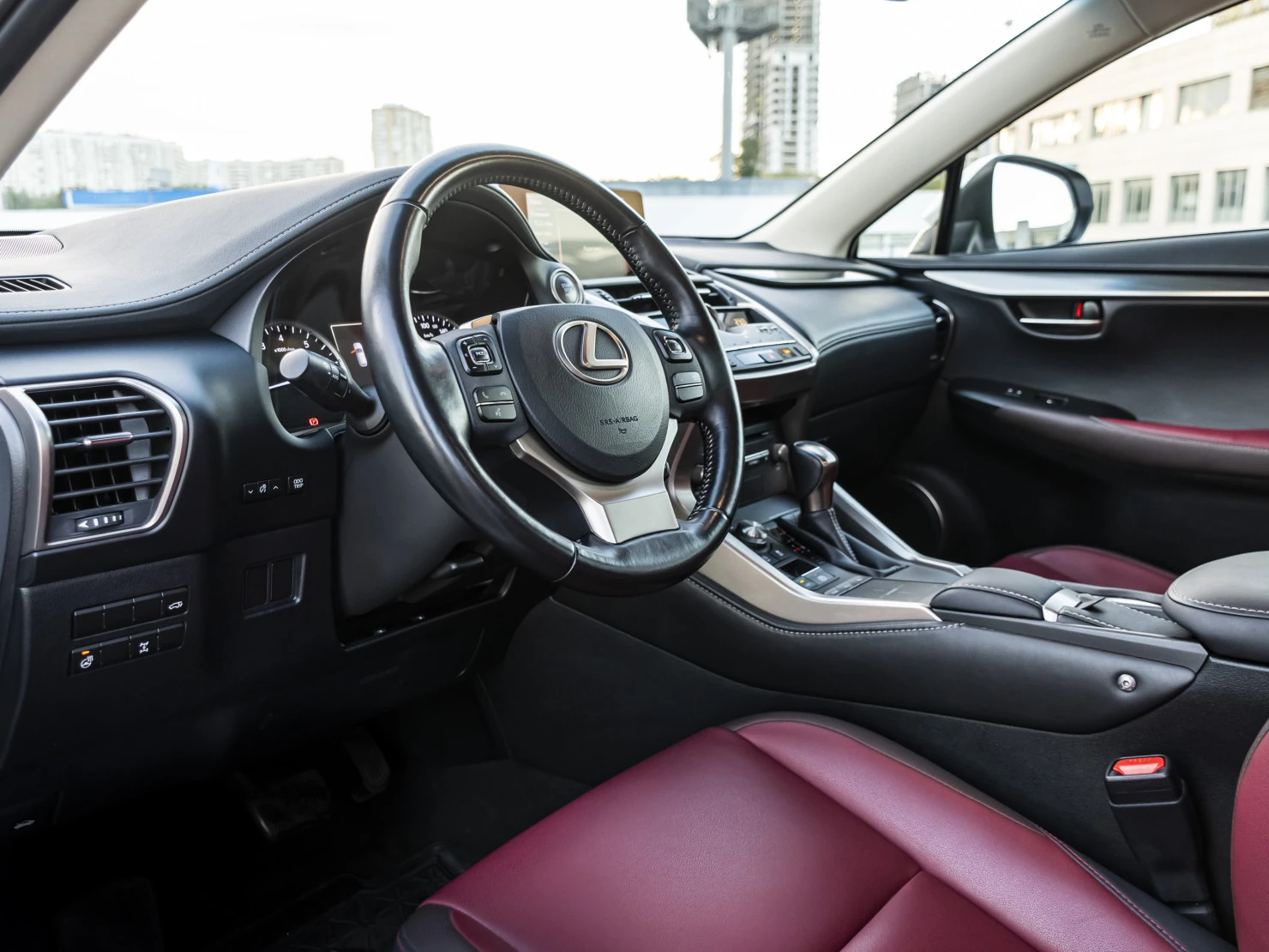Lexus NX, 2018