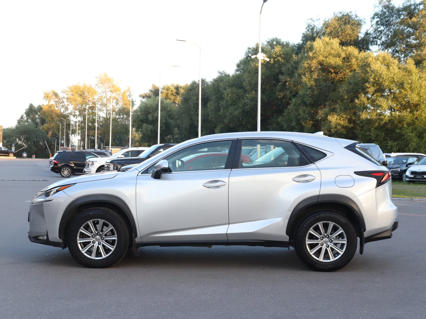 Lexus NX, 2015