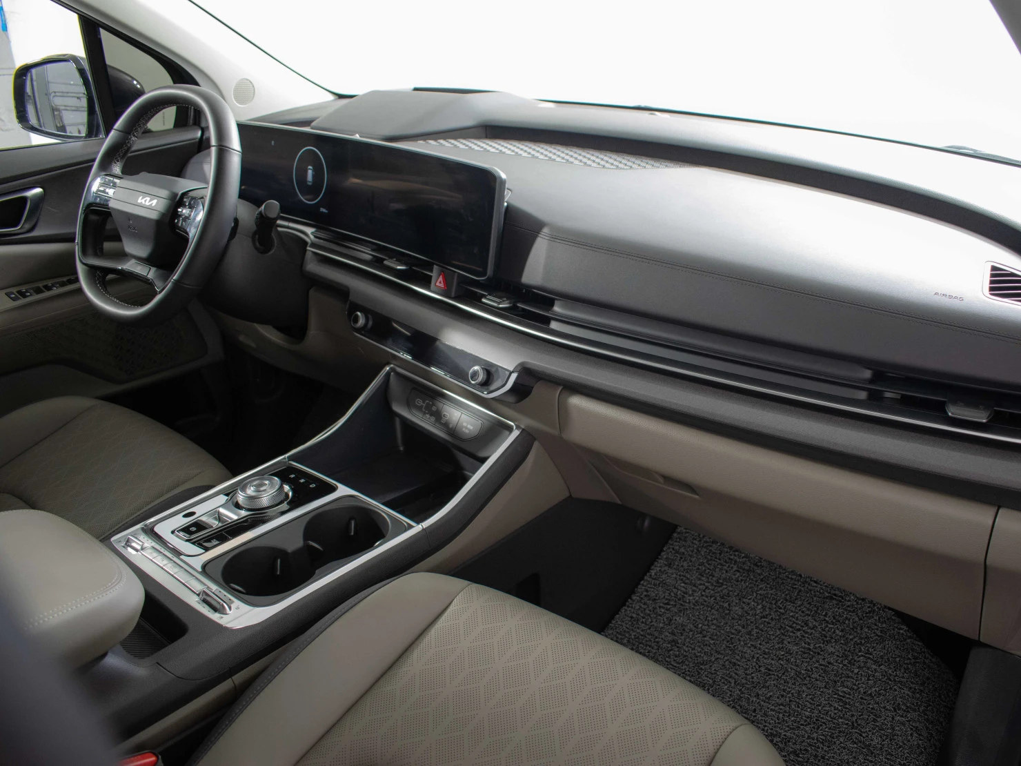 Kia Carnival, 2025