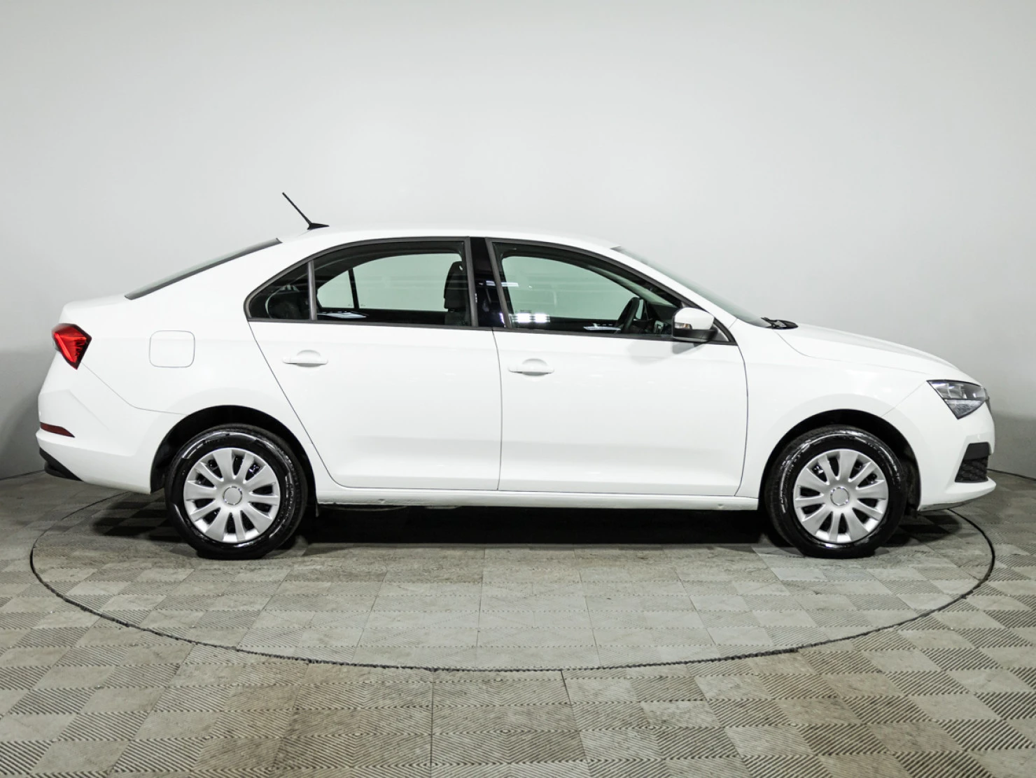 ŠKODA RAPID, 2021