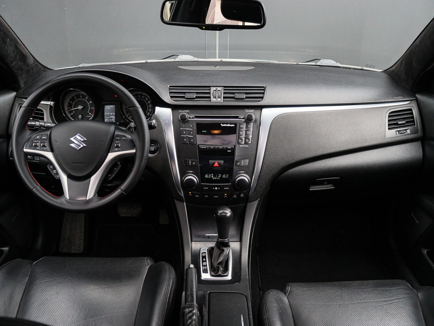 Suzuki Kizashi, 2011