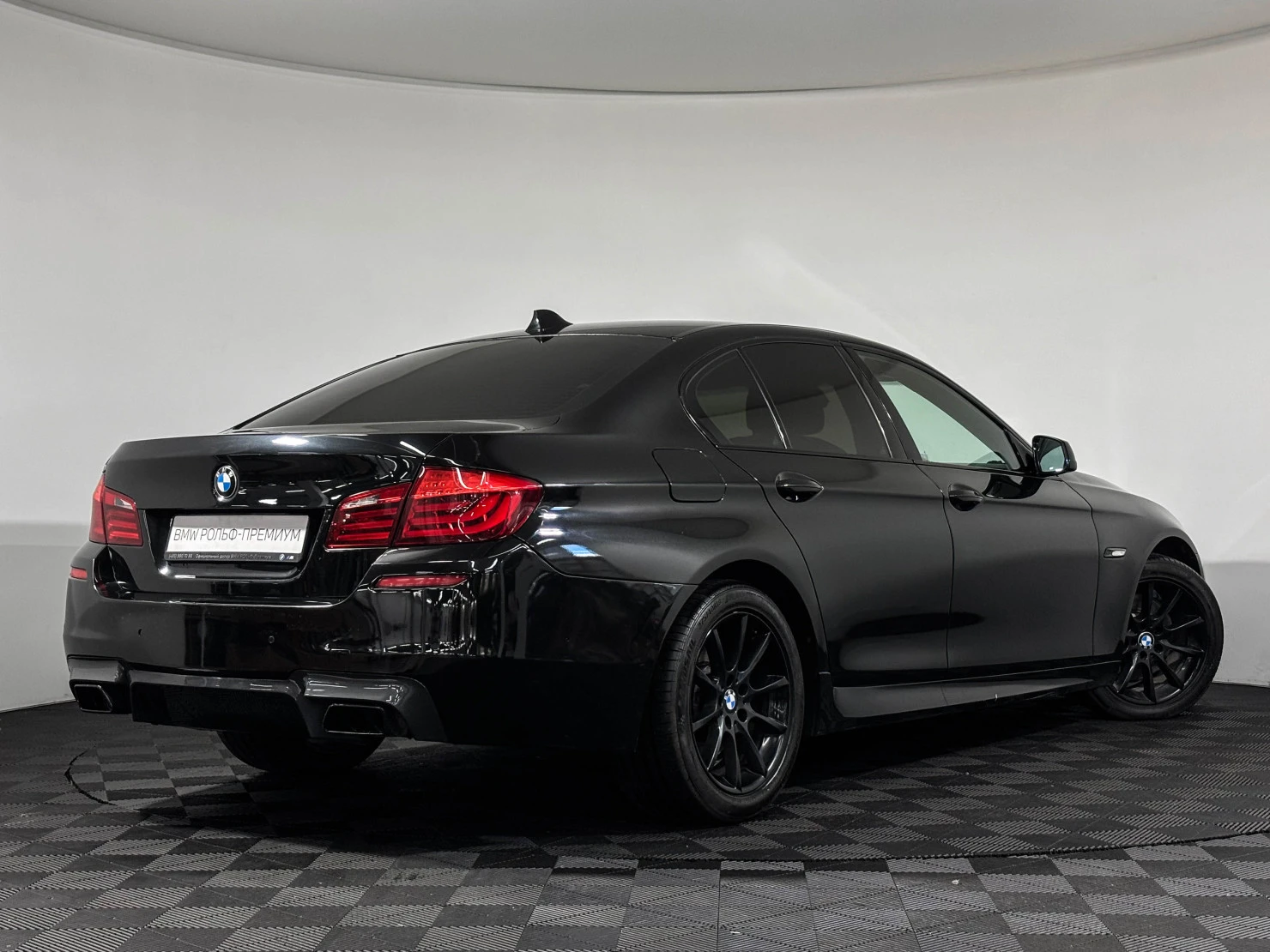 BMW 5 серии, 2011